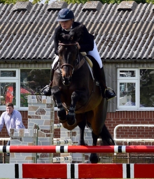 Michaela Webb wins the British Horse Feeds Speedi-Beet HOYS Grade C Qualifier at Nottinghamshire County Show